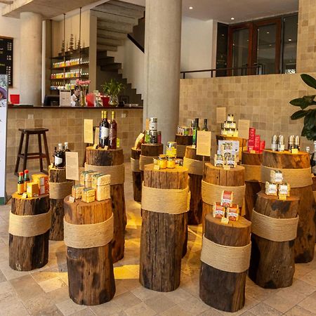 Penh House Hotel Пном Пен Екстериор снимка