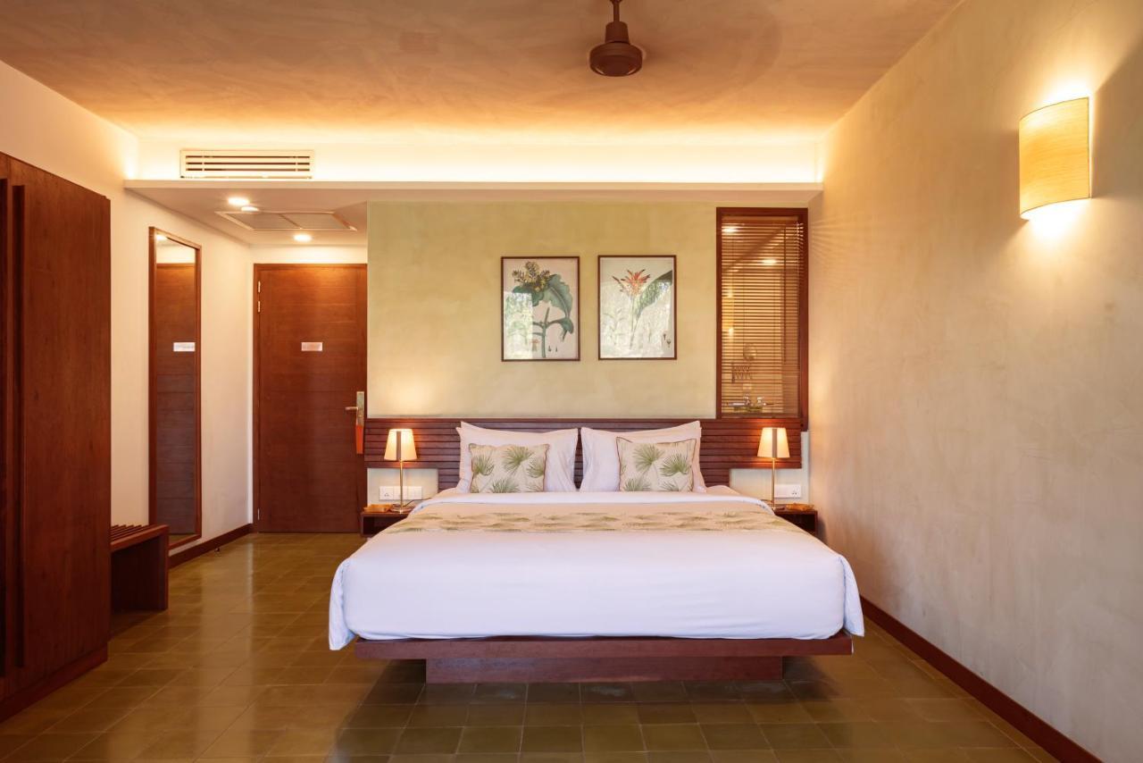 Penh House Hotel Пном Пен Екстериор снимка