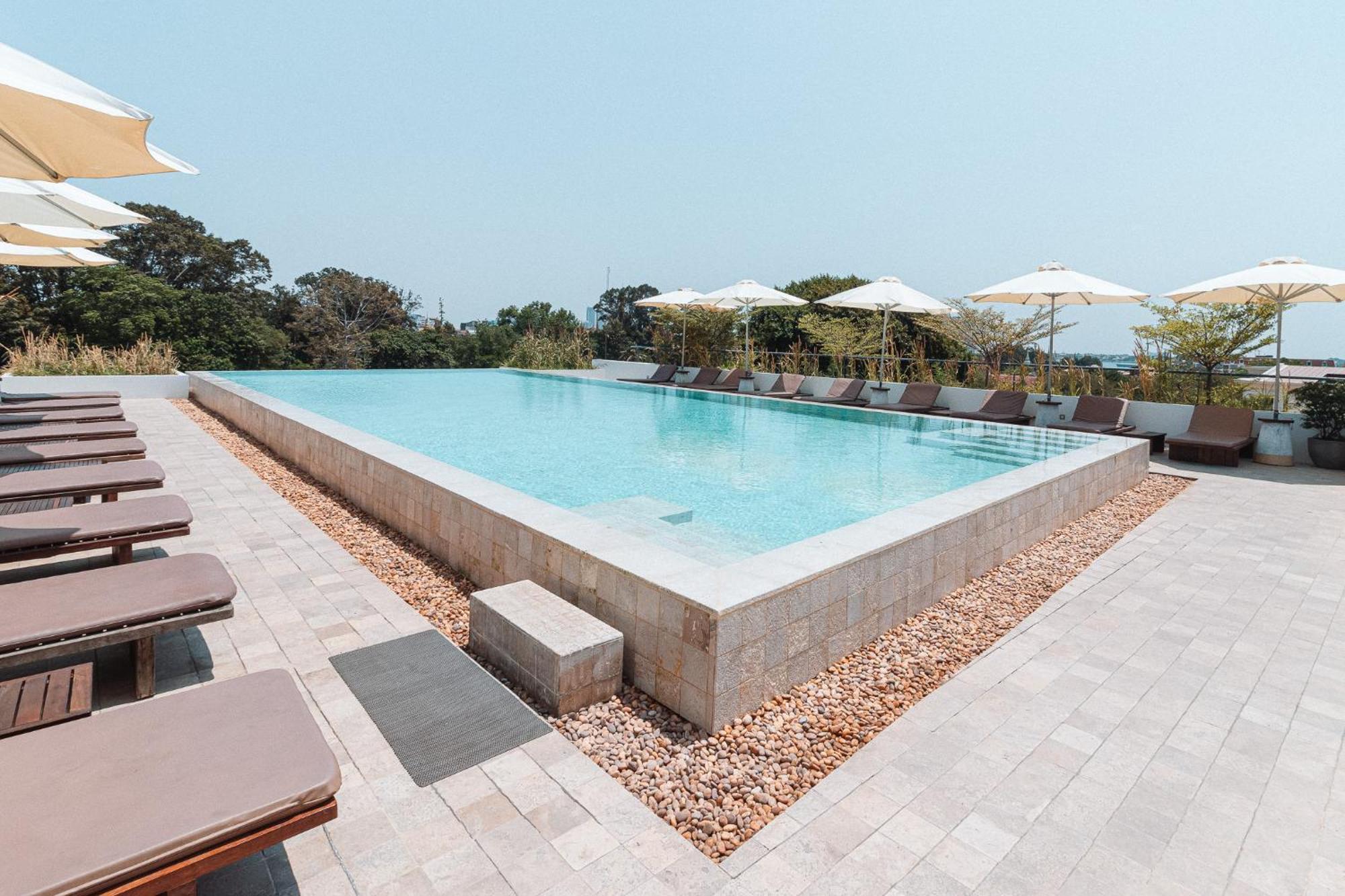 Penh House Hotel Пном Пен Екстериор снимка