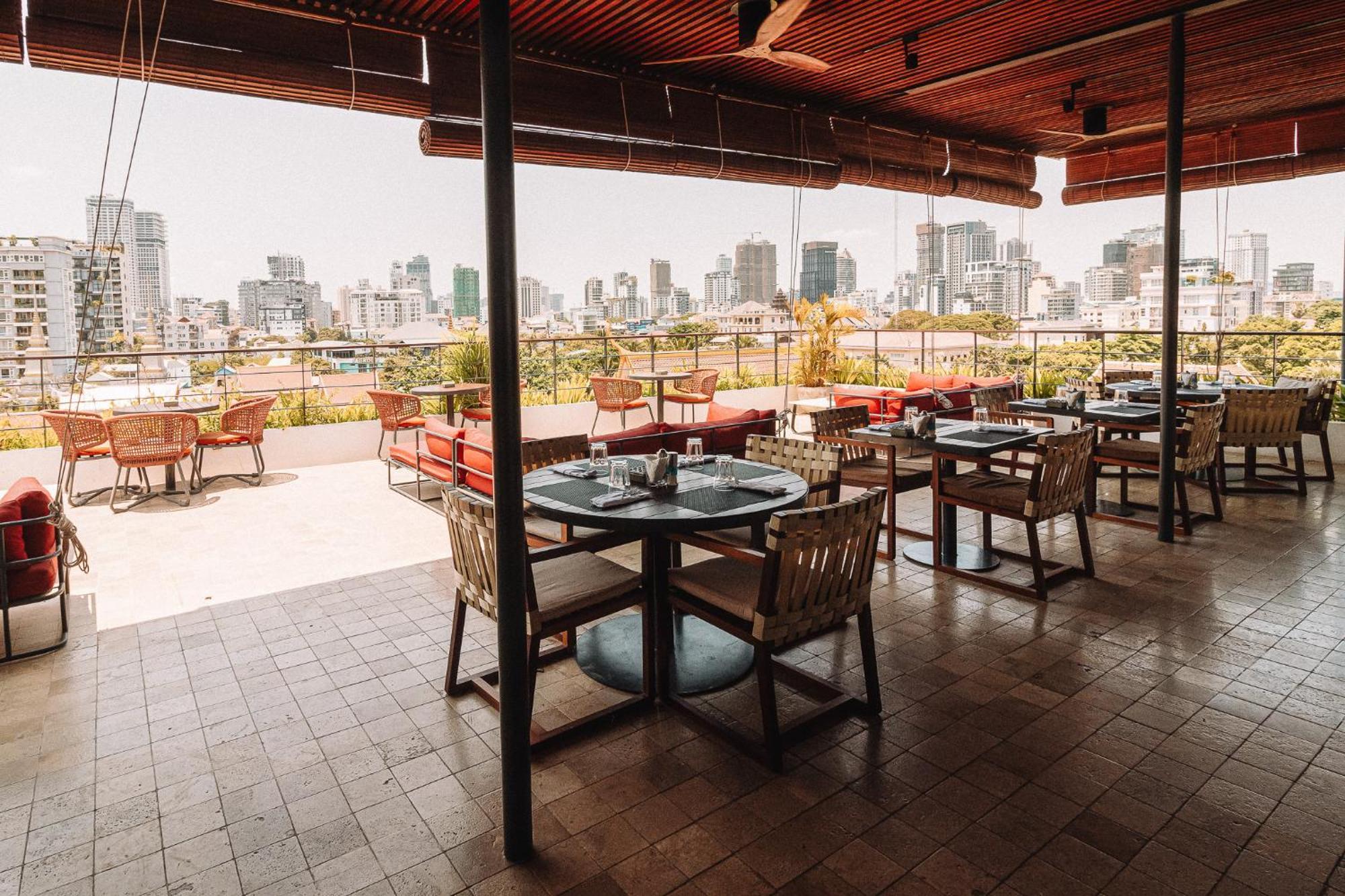 Penh House Hotel Пном Пен Екстериор снимка