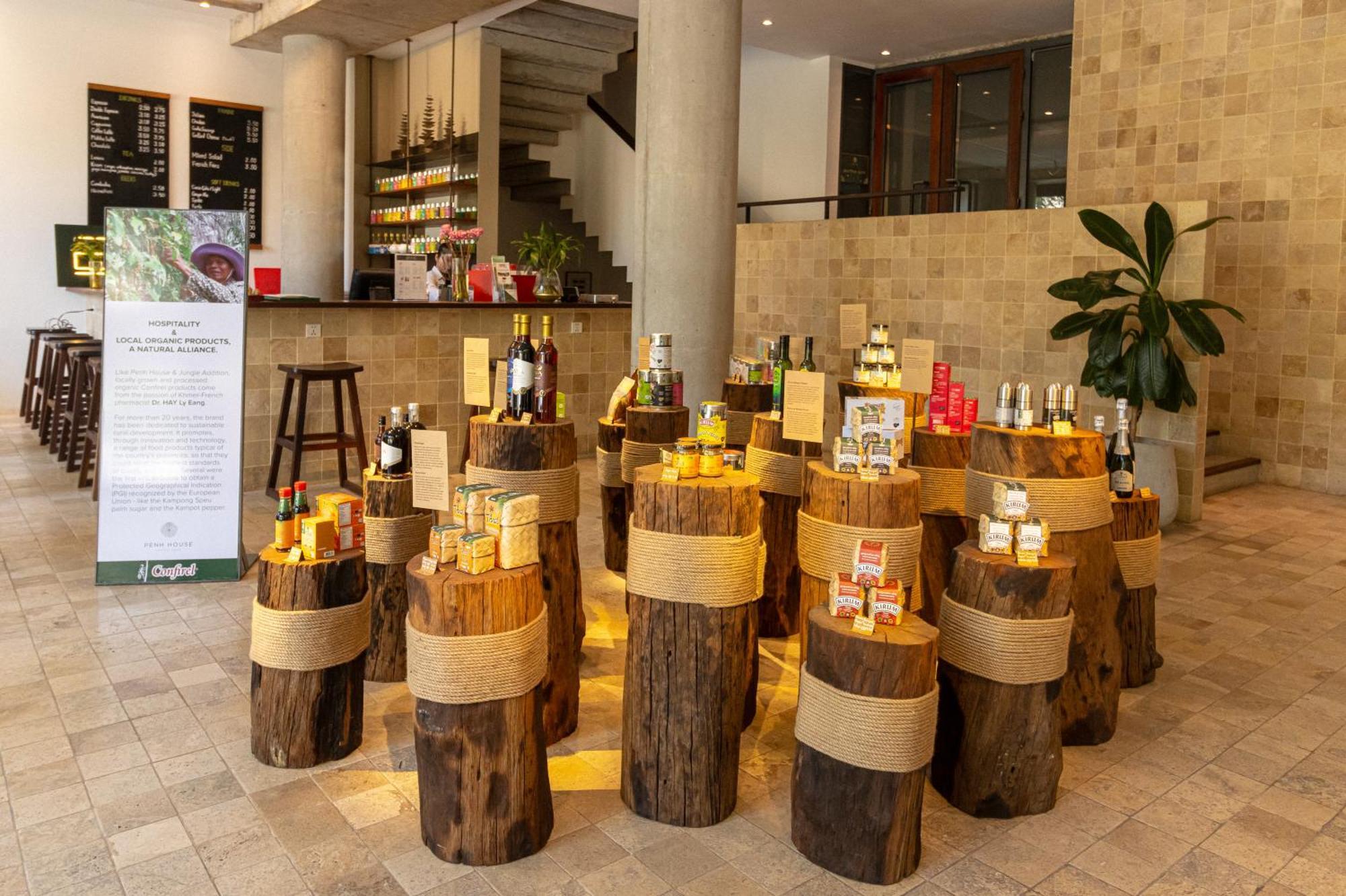 Penh House Hotel Пном Пен Екстериор снимка