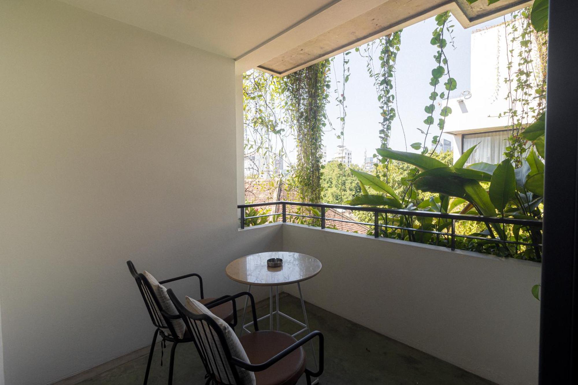 Penh House Hotel Пном Пен Екстериор снимка