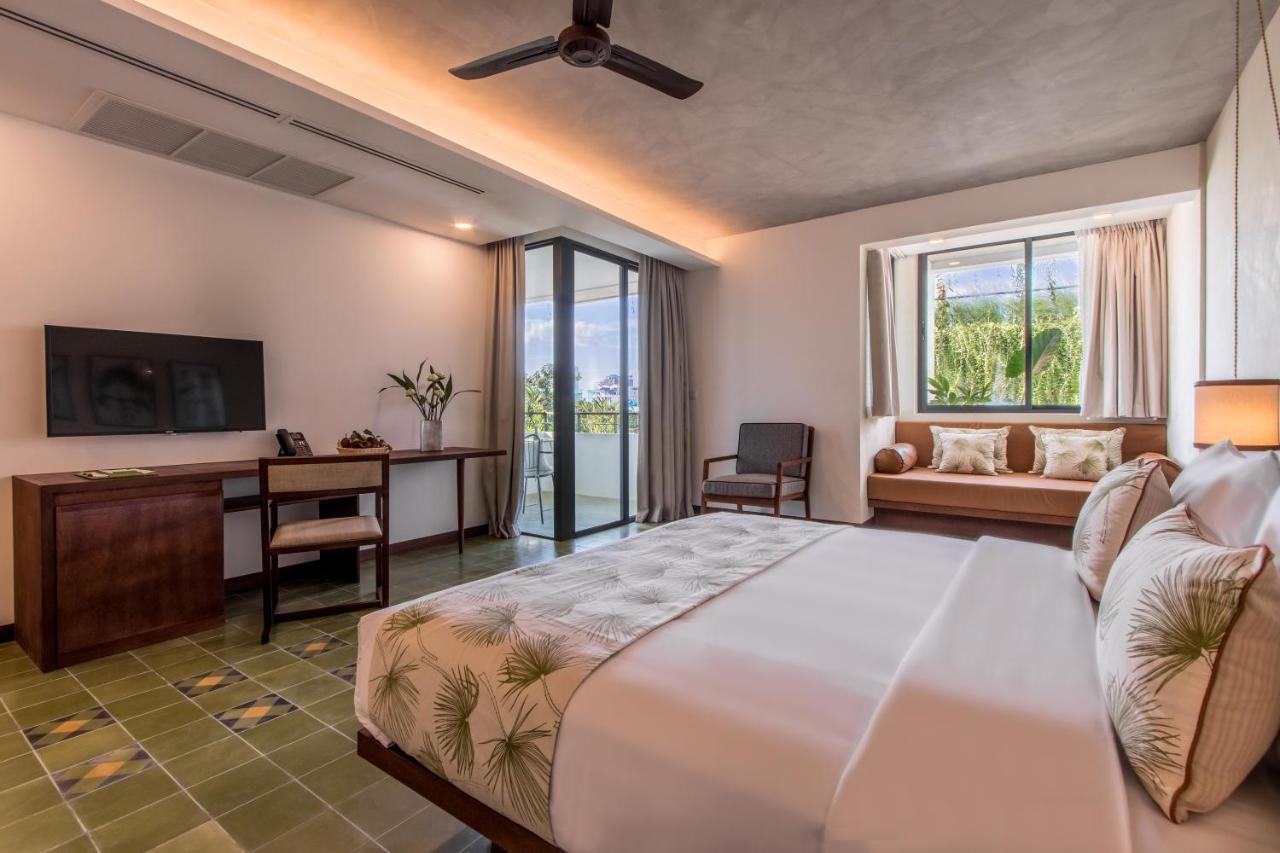 Penh House Hotel Пном Пен Екстериор снимка